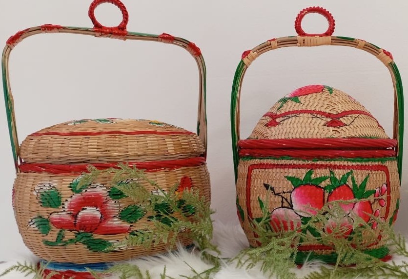 Gifts & Decoration
